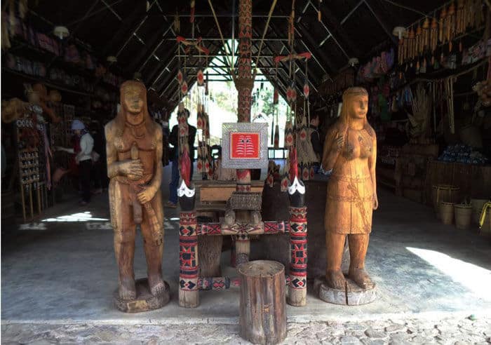 Chợ Chồm Hồm - làng Cù Lần Chợ Chồm Hồm - làng Cù Lần