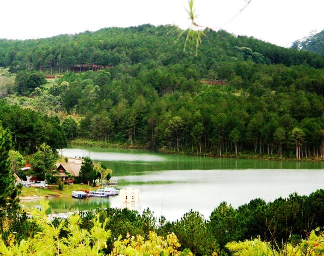 Cảnh đẹp ở Đà Lạt - hồ Tuyền Lâm Cảnh đẹp ở Đà Lạt - hồ Tuyền Lâm