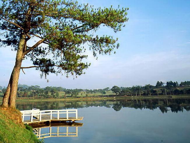 Hồ Xuân Hương - những cảnh đẹp ở Đà Lạt Hồ Xuân Hương - những cảnh đẹp ở Đà Lạt