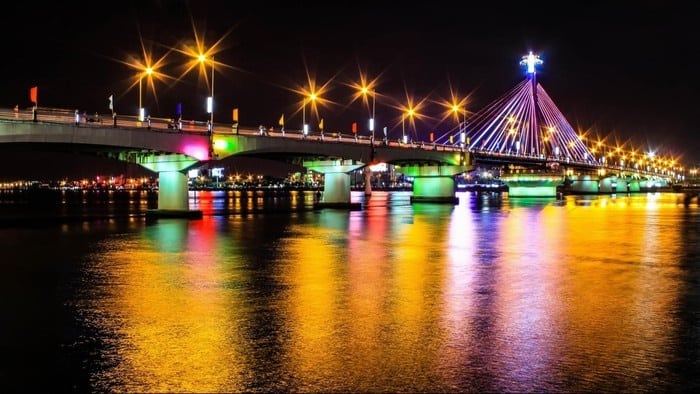 Cảnh đẹp Đà Nẵng: cầu sông Hàn Cảnh đẹp Đà Nẵng: cầu sông Hàn