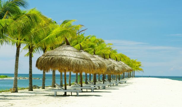 Tháng 7,8 là thời gian thích hợp để phượt Nha Trang (Ảnh ST)