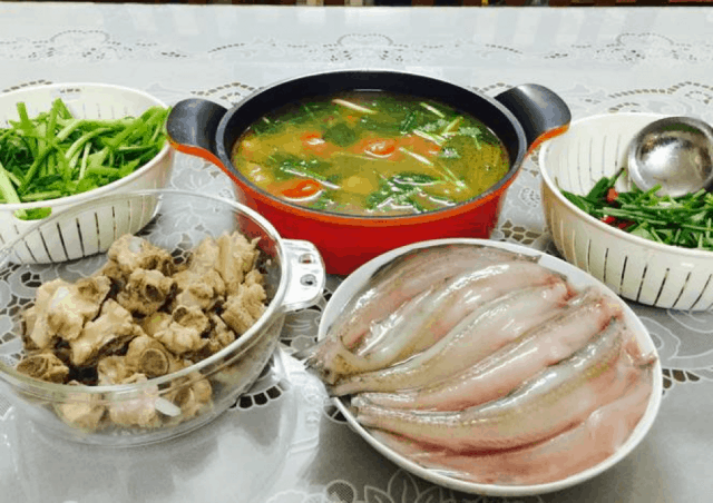 Lẩu cá khoai - đặc sản Quảng Bình 