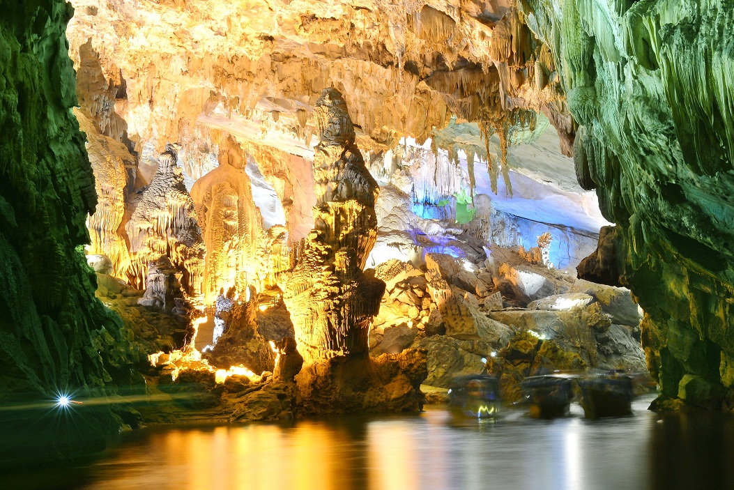 Phong Nha - Kẻ Bàng đẹp mê đắm lòng người Phong Nha - Kẻ Bàng đẹp mê đắm lòng người