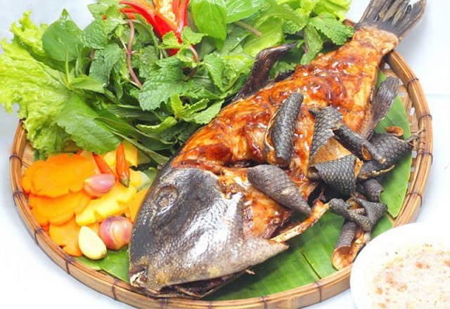 Đặc sản Phú Yên - cá bốp nướng