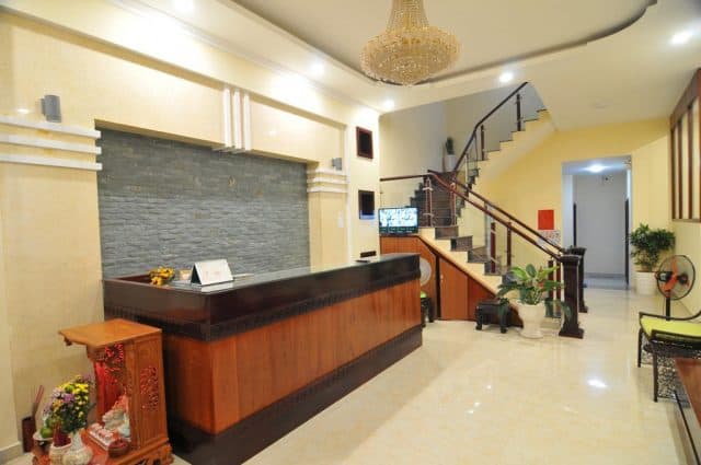 Hiếm có khu nhà nghỉ giá rẻ nào lại đẹp từ tiền sảnh vào đến nội thất phòng nghỉ như Châu Trần Hotel (ảnh ST) Hiếm có khu nhà nghỉ giá rẻ nào lại đẹp từ tiền sảnh vào đến nội thất phòng nghỉ như Châu Trần Hotel (ảnh ST)