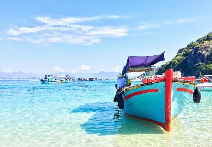 Làn nước trong xanh đến bất ngờ (Ảnh: ST)