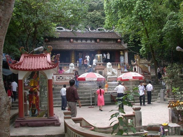Đền Ông Hoàng Mười 