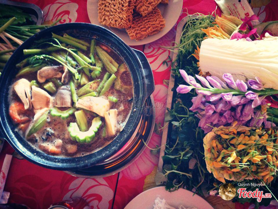 Một phần lẩu mắm (nguồn Foody.vn) Một phần lẩu mắm (nguồn Foody.vn)