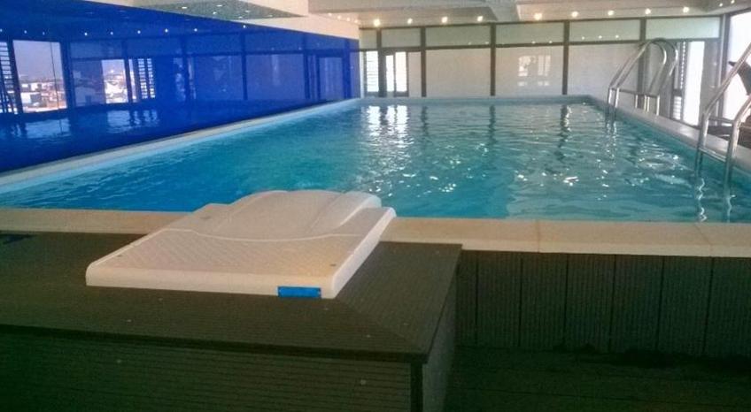 Bể bơi của khách sạn (nguồn sưu tầm) Bể bơi của khách sạn (nguồn sưu tầm)