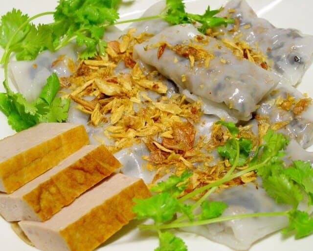 Món ngon Hà Nội: bánh cuốn Thanh Trì