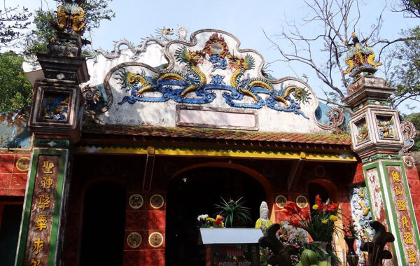 đền bà chúa thượng ngàn