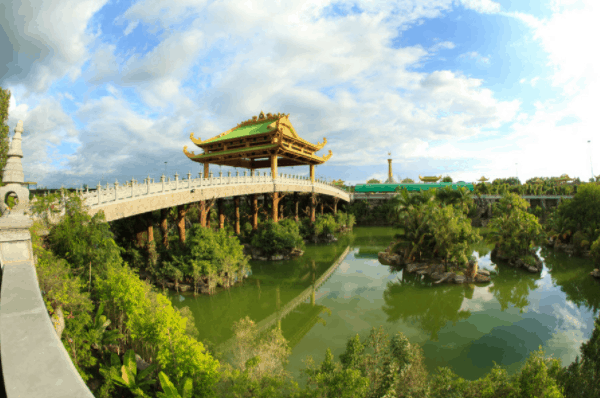Vẻ đẹp đến kinh ngạc của Lạc Cảnh Đại Nam khi bước chân tới đây Vẻ đẹp đến kinh ngạc của Lạc Cảnh Đại Nam khi bước chân tới đây
