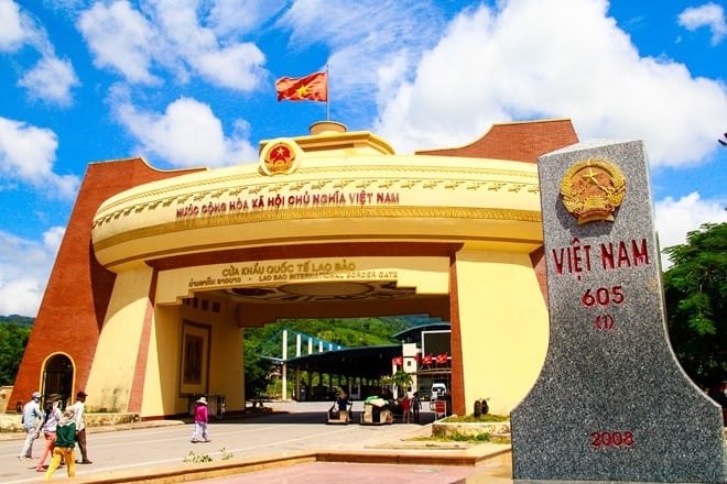 Cửa khẩu Lao Bảo - địa điểm du lịch Quảng Trị Cửa khẩu Lao Bảo - địa điểm du lịch Quảng Trị