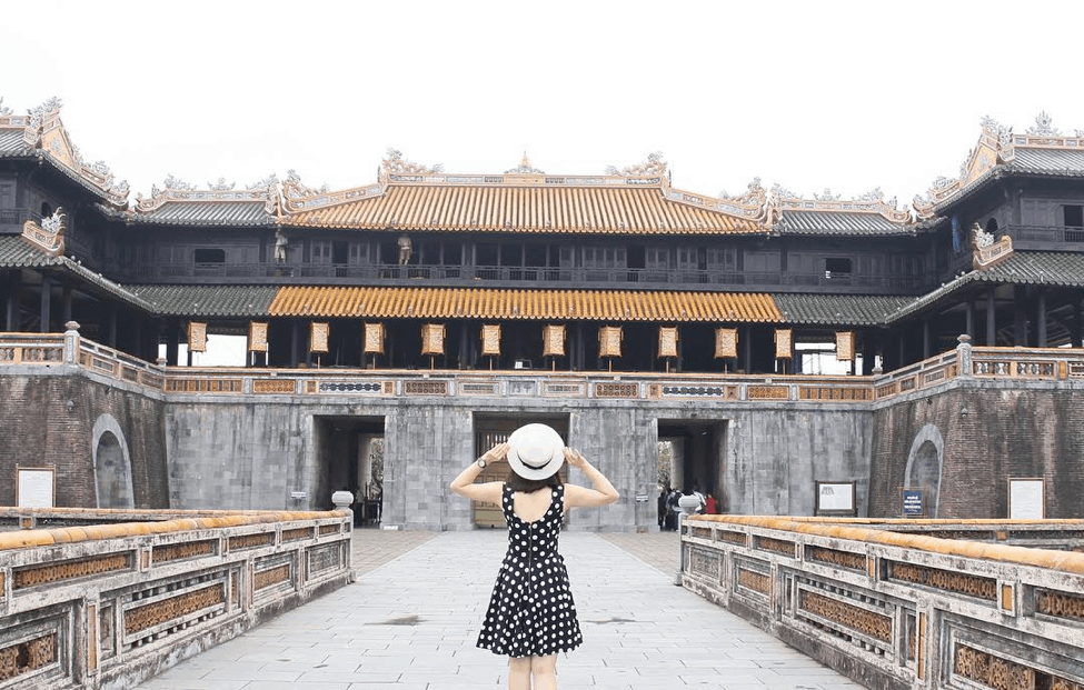 Cổng Ngọ Môn - Cửa chính Hoàng Thành - địa điểm du lịch Huế 