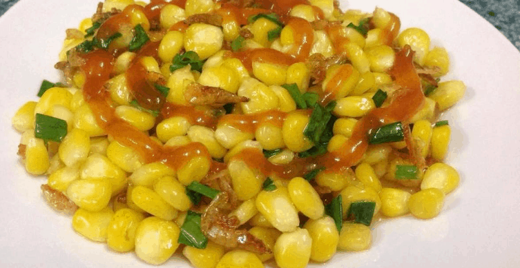 Bắp xào là món ăn vặt nổi tiếng ở Sài Gòn