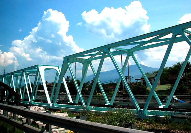 Cầu Truồi dẫn tới Thiền Viện Trúc Lâm Cầu Truồi dẫn tới Thiền Viện Trúc Lâm