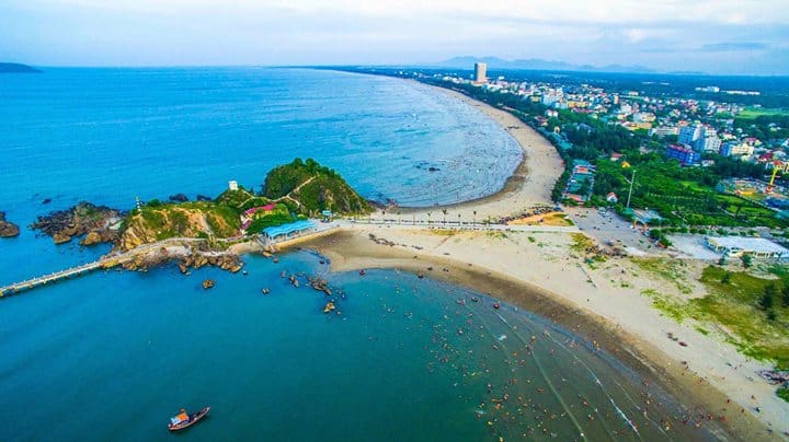 Biển Cửa Lò nhìn từ trên cao xuống Biển Cửa Lò nhìn từ trên cao xuống