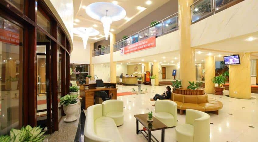 Khách sạn Khách sạn