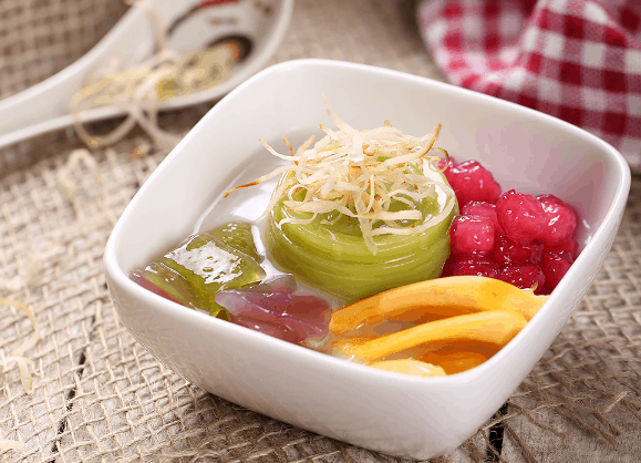 Món chè là món ăn vặt tuyệt ngon ở Sài Gòn