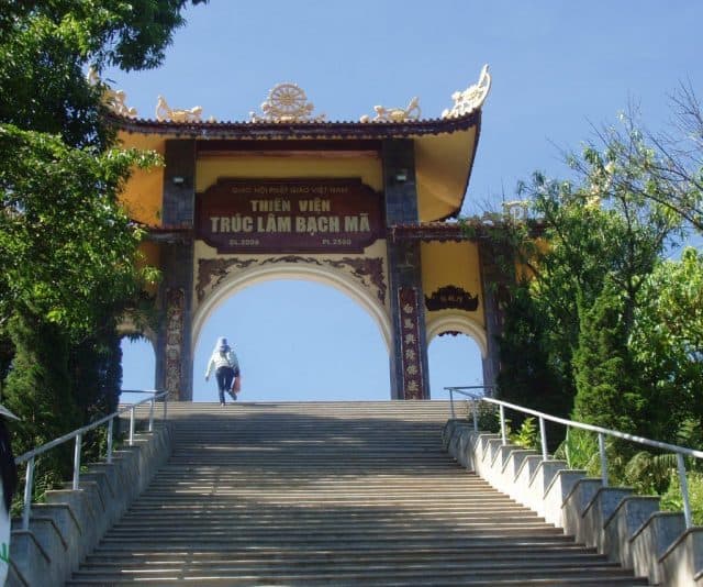 Trước Tam Quan - Thiền viện Trúc Lâm Bạch Mã Trước Tam Quan - Thiền viện Trúc Lâm Bạch Mã