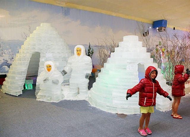 Ngôi nhà băng của người Eskimo Ngôi nhà băng của người Eskimo