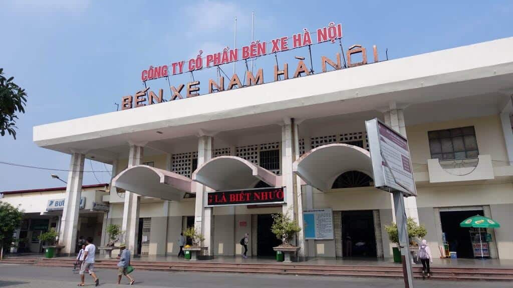 Bến xe Giáp Bát