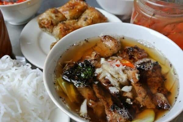 Bún chả Sinh Từ Nguyễn Phong Sắc