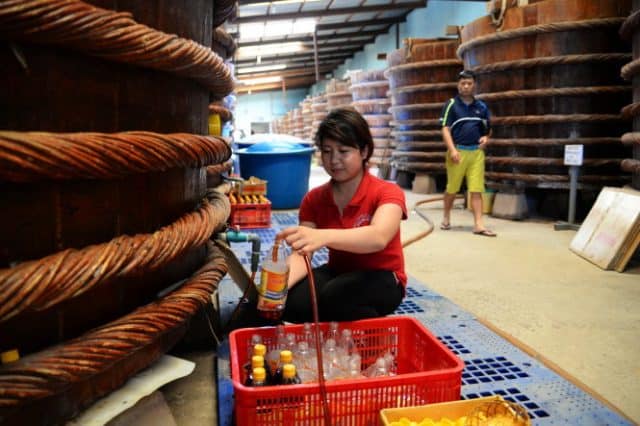 Nước mắm - đặc sản Quảng Trị 01 Nước mắm - đặc sản Quảng Trị 01