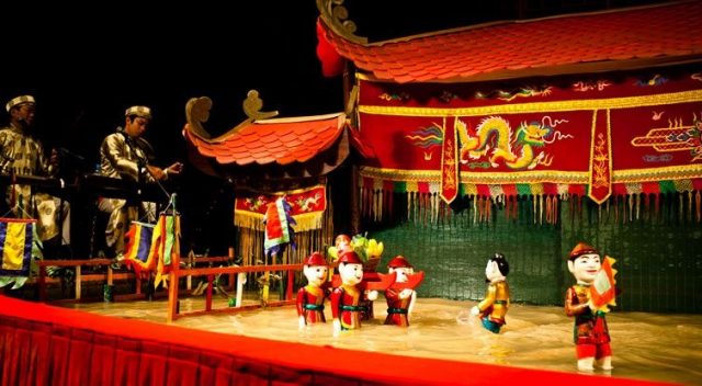 Chương trình biểu diễn múa rối nước