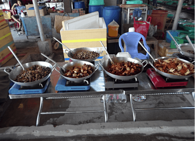 Chế biến hải sản tại chỗ (ảnh sưu tầm) du lịch cần giờ 1 ngày