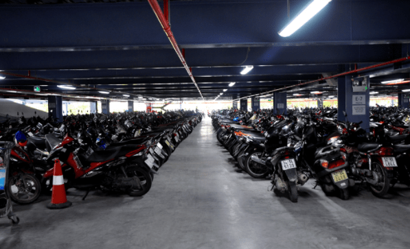 Bạn cũng có thể gửi xe ở tầng hầm Parkson CT Plaza Bạn cũng có thể gửi xe ở tầng hầm Parkson CT Plaza