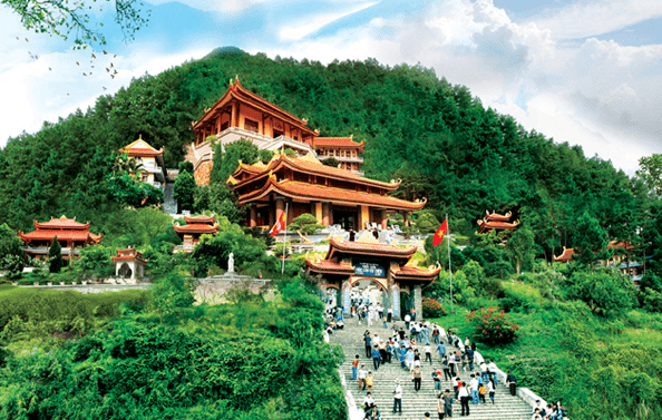 Khung cảnh Thiền viện Tây Thiên ở Vĩnh Phúc Khung cảnh Thiền viện Tây Thiên ở Vĩnh Phúc