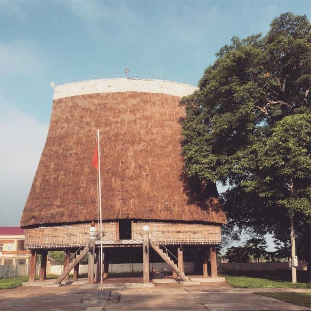Nhà rông Kon Klor (Ảnh sưu tầm)
