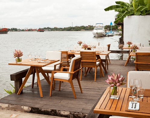 Thưởng thức món ăn ngon, ngắm cảnh đẹp tại nhà hàng ven sông Thưởng thức món ăn ngon, ngắm cảnh đẹp tại nhà hàng ven sông