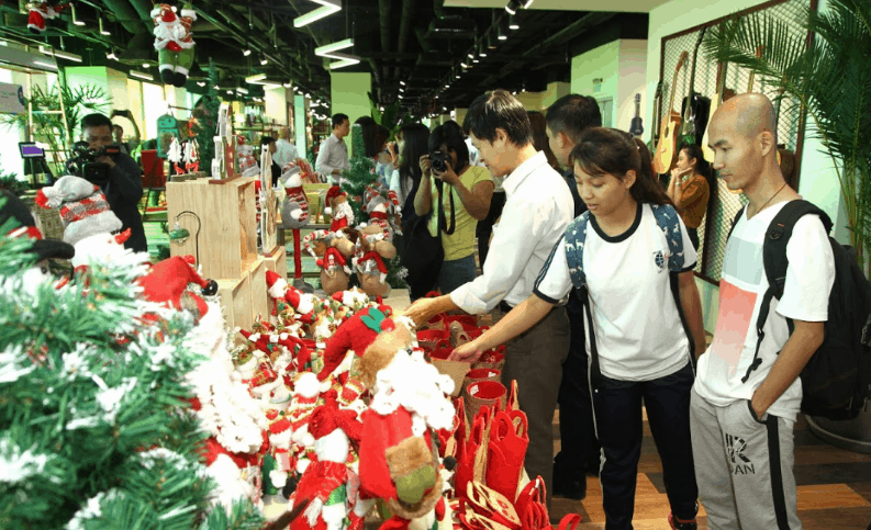 Còn nhiều điều hay ho khác (sưu tầm) Phương Nam Book City