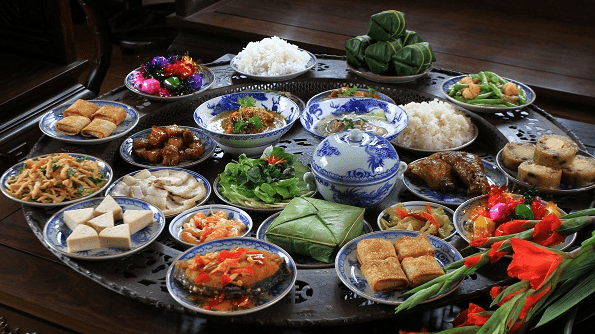 Mâm cỗ ngày Tết truyền thống ở Việt Nam