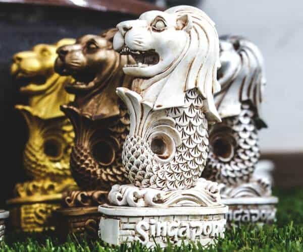 Quà lưu niệm in hình sư tử biển Merlion- biểu tượng Singapore Quà lưu niệm in hình sư tử biển Merlion- biểu tượng Singapore
