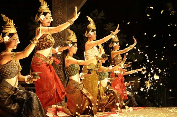 người Khmer chiếm một số ít tại vùng Tây Nam Bộ người Khmer chiếm một số ít tại vùng Tây Nam Bộ
