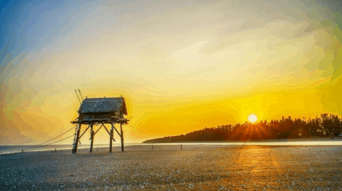 Chiêm ngưỡng cảnh hoàng hôn tại bãi biển 30 tháng 4 Chiêm ngưỡng cảnh hoàng hôn tại bãi biển 30 tháng 4