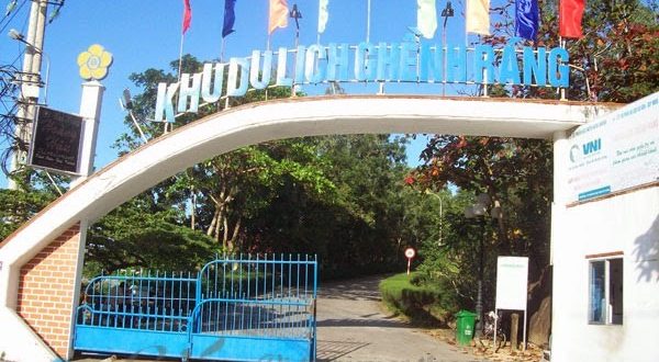 Cổng vào khu du lịch Ghềnh Ráng Quy Nhơn (Ảnh ST)