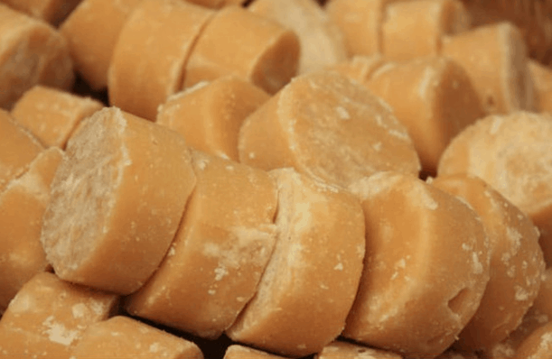 Bánh ướt ngọt được làm từ đường thốt nốt Bánh ướt ngọt được làm từ đường thốt nốt