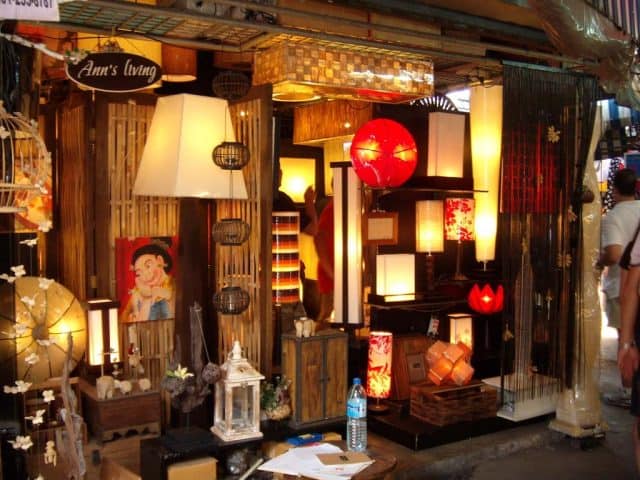 Đồ nội thất trang trí nhà cửa ở khu Soi 1,3,4,7,8 (Ảnh ST)