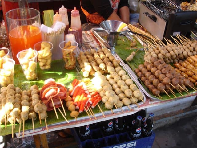 Những quán đồ nướng thơm nức mũi (Ảnh ST)