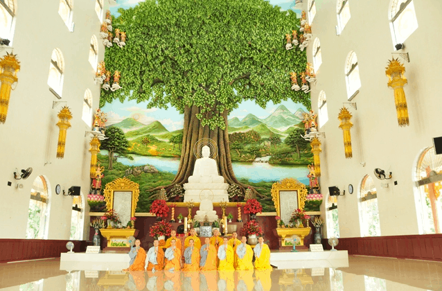 Hình ảnh chánh điện chùa Vạn Linh Hình ảnh chánh điện chùa Vạn Linh