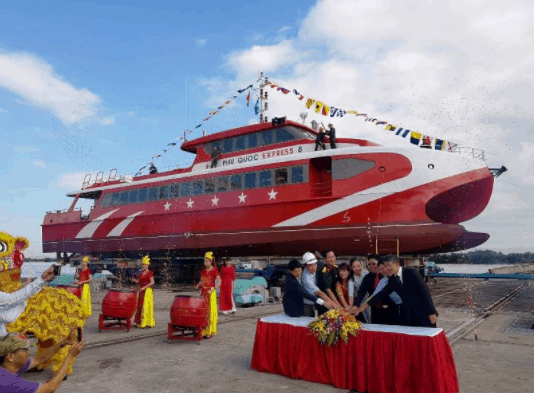 Lễ hạ thủy tàu cao tốc Phú Quốc Express 8 Lễ hạ thủy tàu cao tốc Phú Quốc Express 8