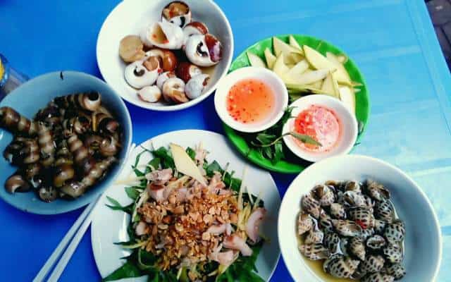Một địa chỉ ăn ốc quen thuộc của người dân bản địa (Ảnh ST)