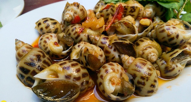 Món ốc xào nóng hổi thơm ngon (Ảnh ST)