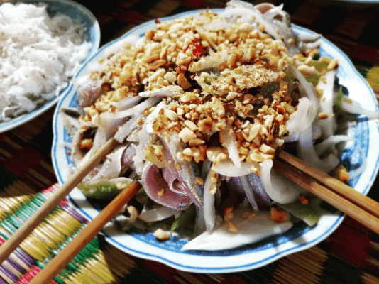 Đến Phú Quốc thưởng thức món gỏi cá trích Đến Phú Quốc thưởng thức món gỏi cá trích
