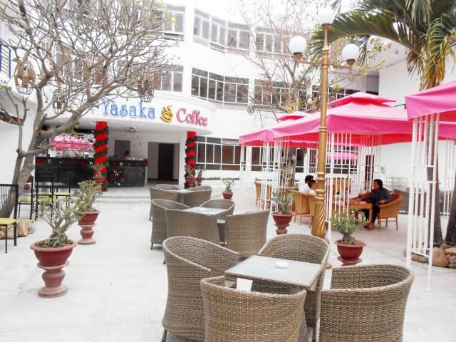 Quán cà phê trong Yasaka Hương Sen-Khách sạn Phú Yên (Ảnh ST)