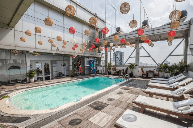 Hồ bơi ngoài trời (sưu tầm) Golden Central Hotel Saigon
